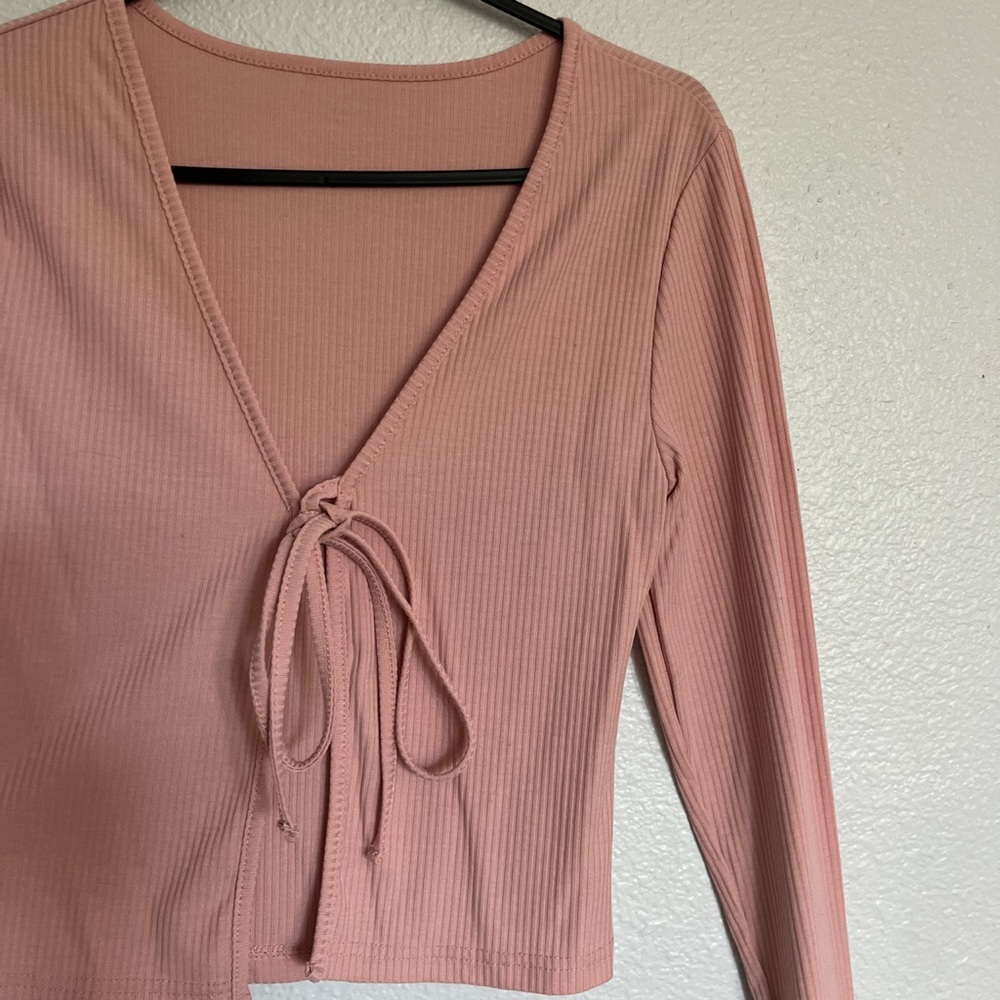 Tie top